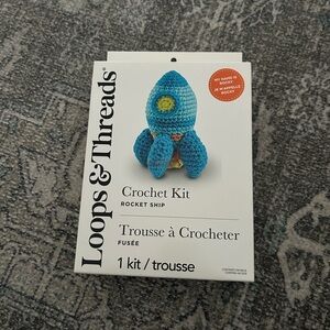 Loops & Threads Crochet Kit - Blue Rocket Ship
